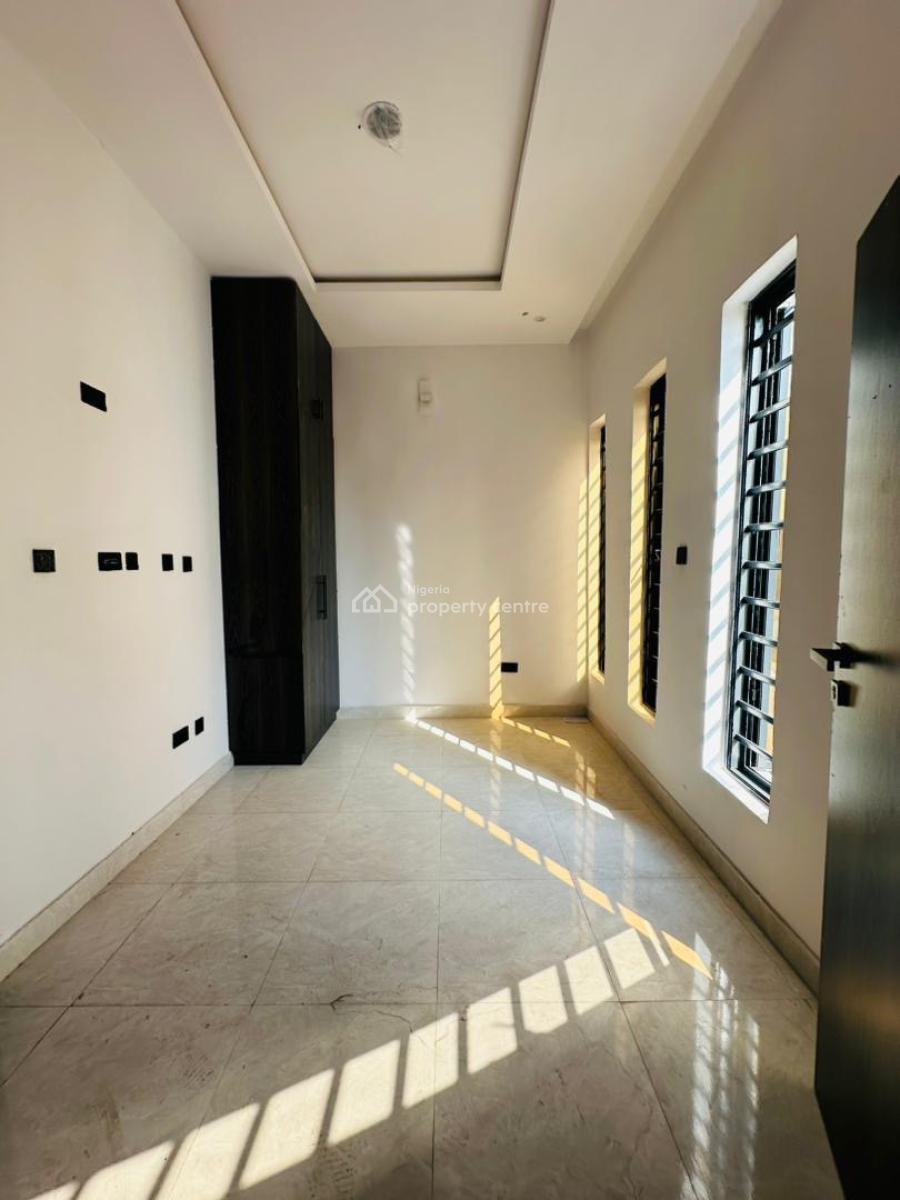 7 Bedroom Detached Duplex, Gra Phase 2, Magodo, Lagos, Detached Duplex for Sale