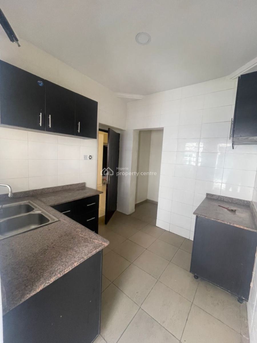 a Standard 3 Bedroom Apartment, Mobil Road Ilaje Ajah, Lekki, Lagos, Flat / Apartment for Rent