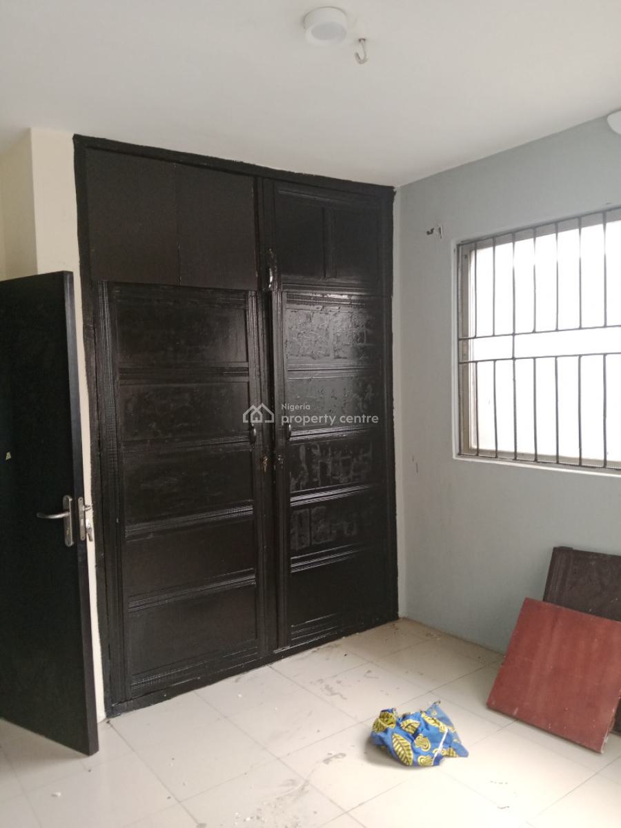Pay and Pack in 3 Bedroom Flat Upstairs, Haruna, Ogba, Ikeja, Lagos, Flat / Apartment for Rent