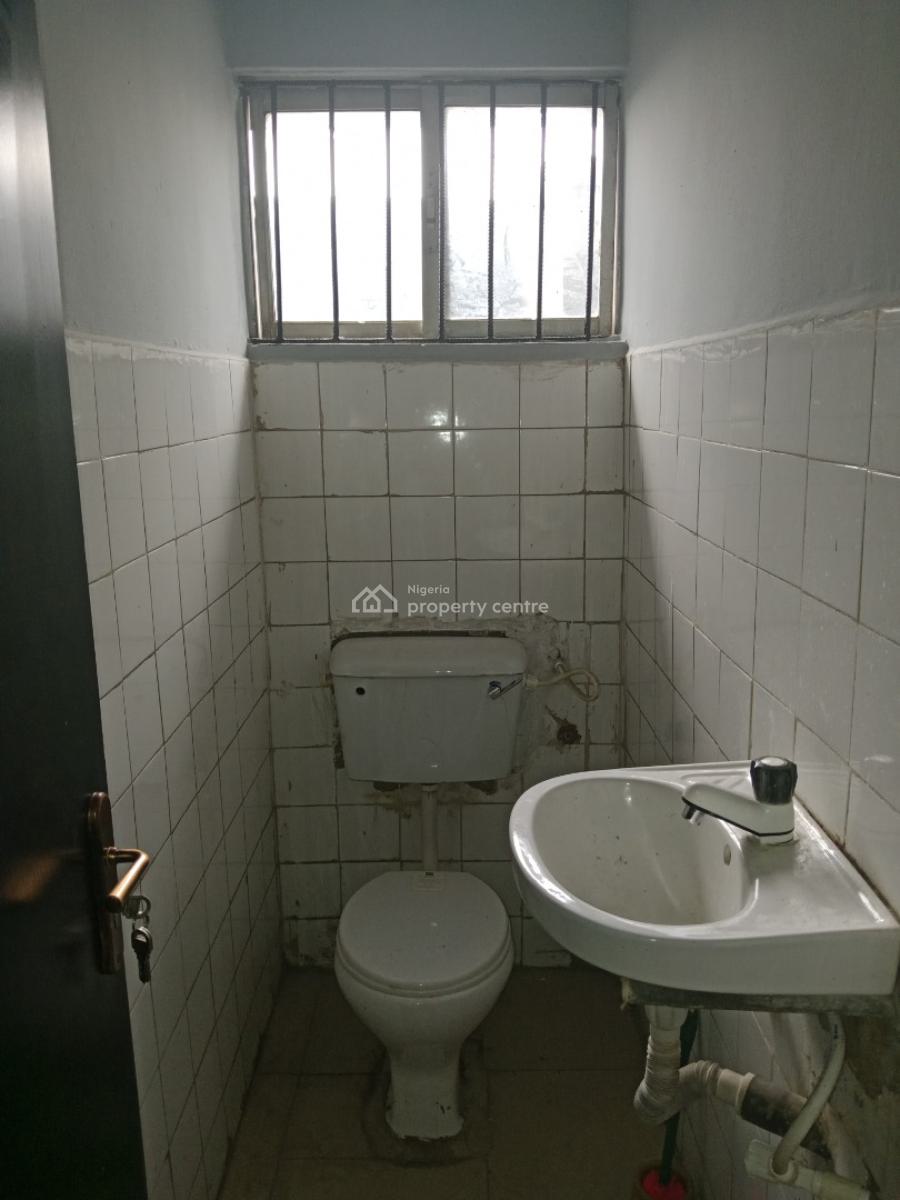 Pay and Pack in 3 Bedroom Flat Upstairs, Haruna, Ogba, Ikeja, Lagos, Flat / Apartment for Rent