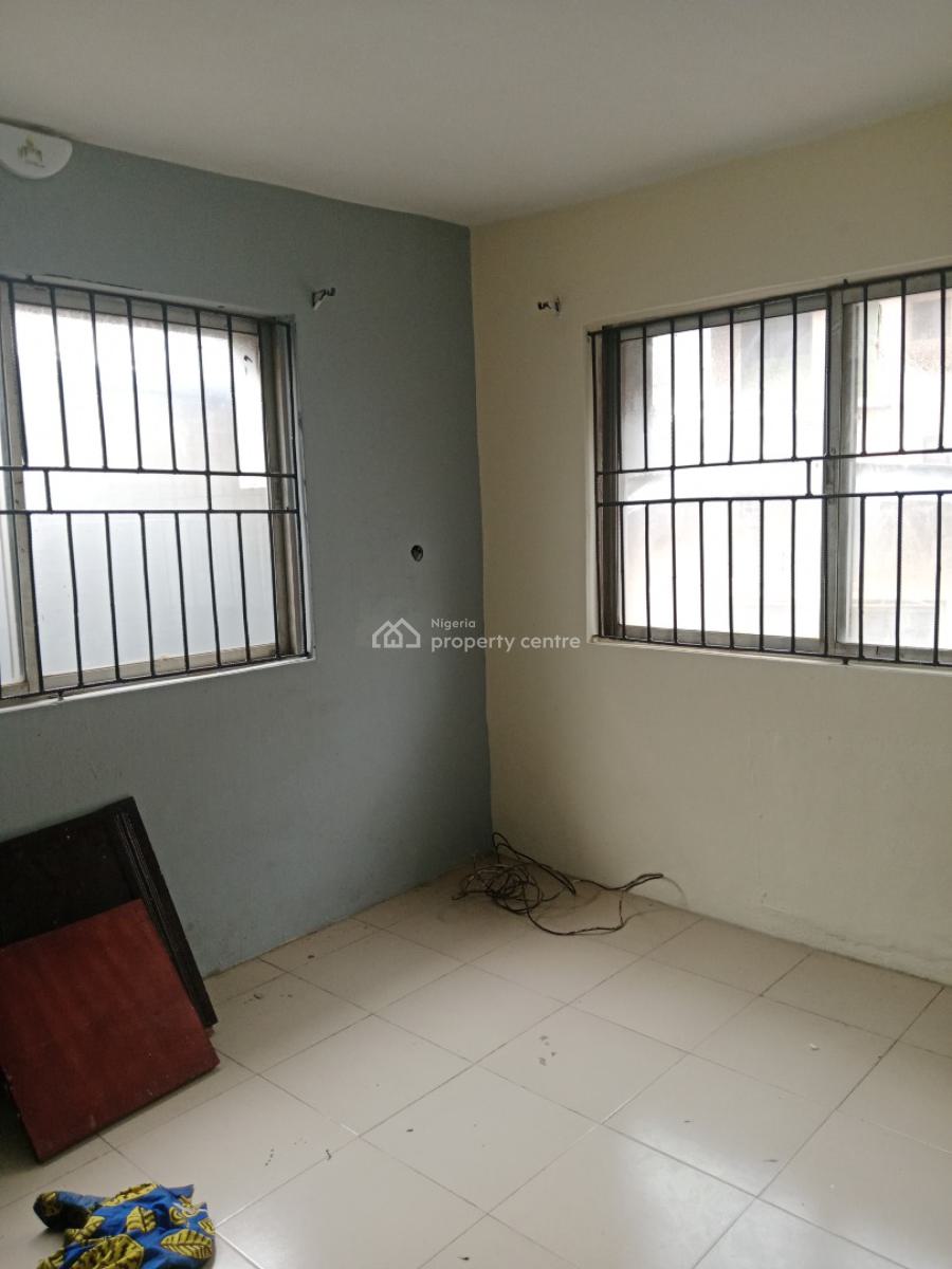 Pay and Pack in 3 Bedroom Flat Upstairs, Haruna, Ogba, Ikeja, Lagos, Flat / Apartment for Rent
