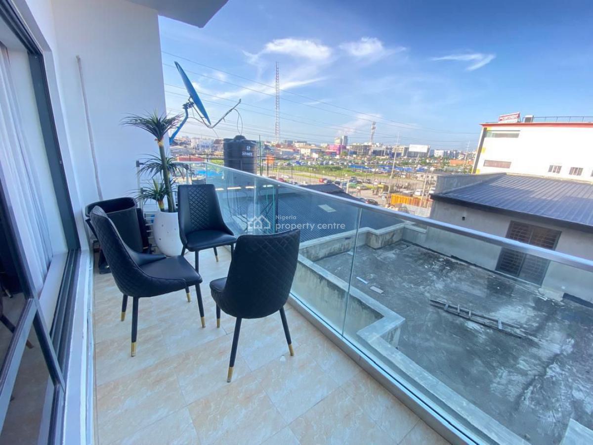 2 Bedrooms Apartment with Ps5, Lekki Phase 1, Lekki, Lagos, Flat / Apartment Short Let