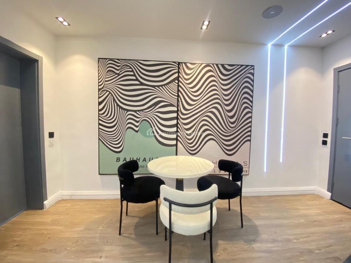 2 Bedrooms Apartment with Ps5, Lekki Phase 1, Lekki, Lagos, Flat / Apartment Short Let