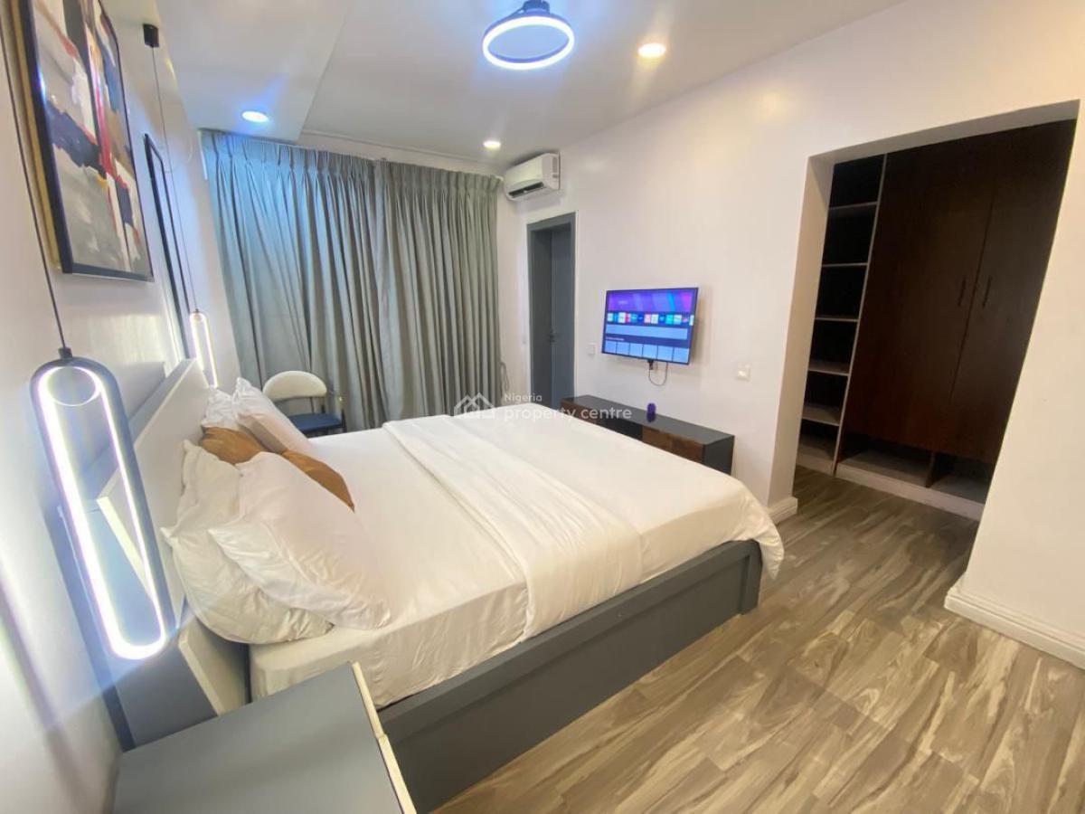 2 Bedrooms Apartment with Ps5, Lekki Phase 1, Lekki, Lagos, Flat / Apartment Short Let
