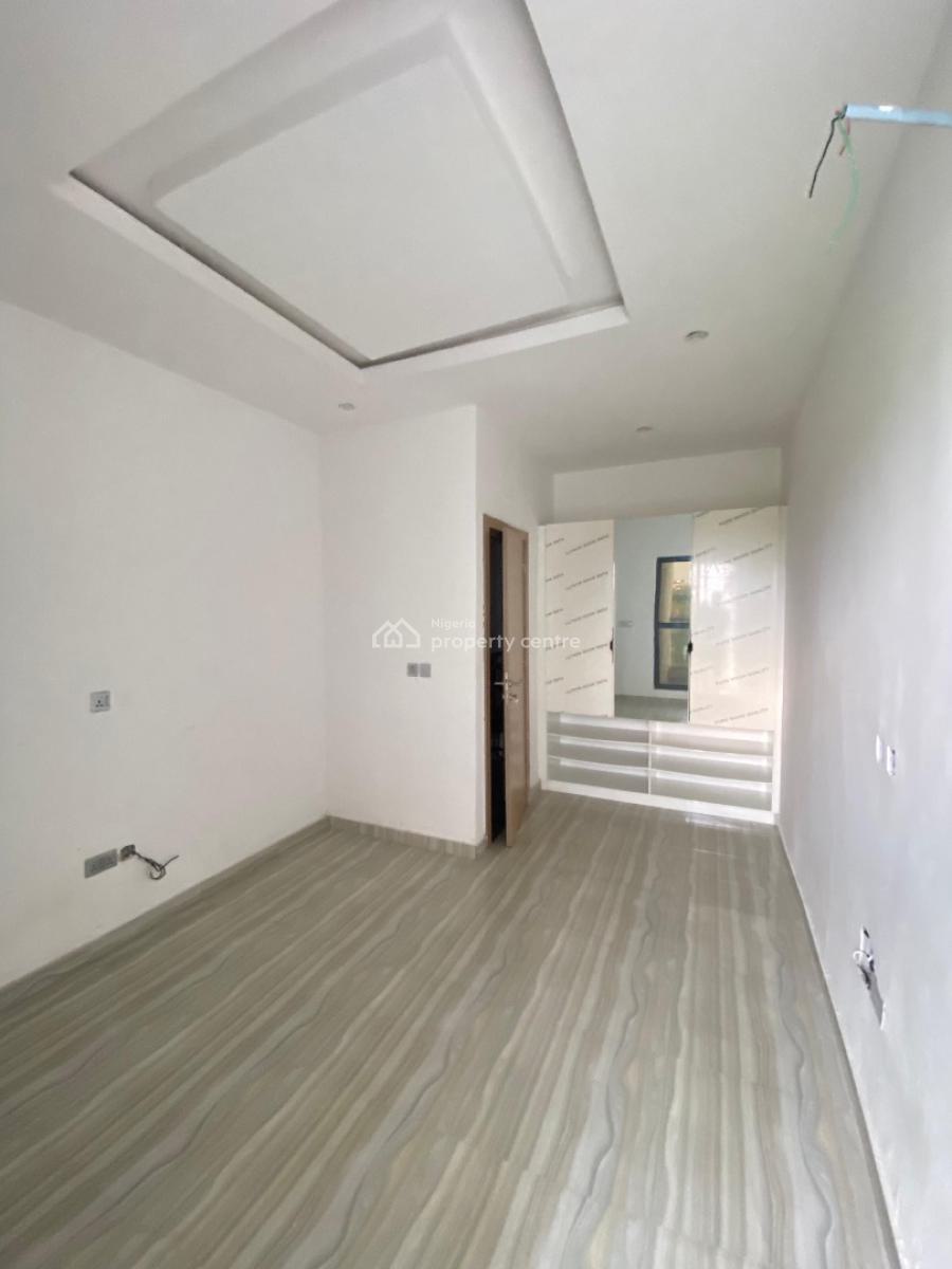 Well Fitted 4 Bedroom Contemporary Design Triplex with 1 En-suite Bq, Gated Estate in Chevron, Lekki, Lagos, Detached Duplex for Sale
