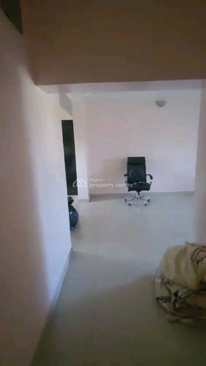 Sleeky 3 Bedroom Flat, Area 1, Garki, Abuja, Flat / Apartment for Rent