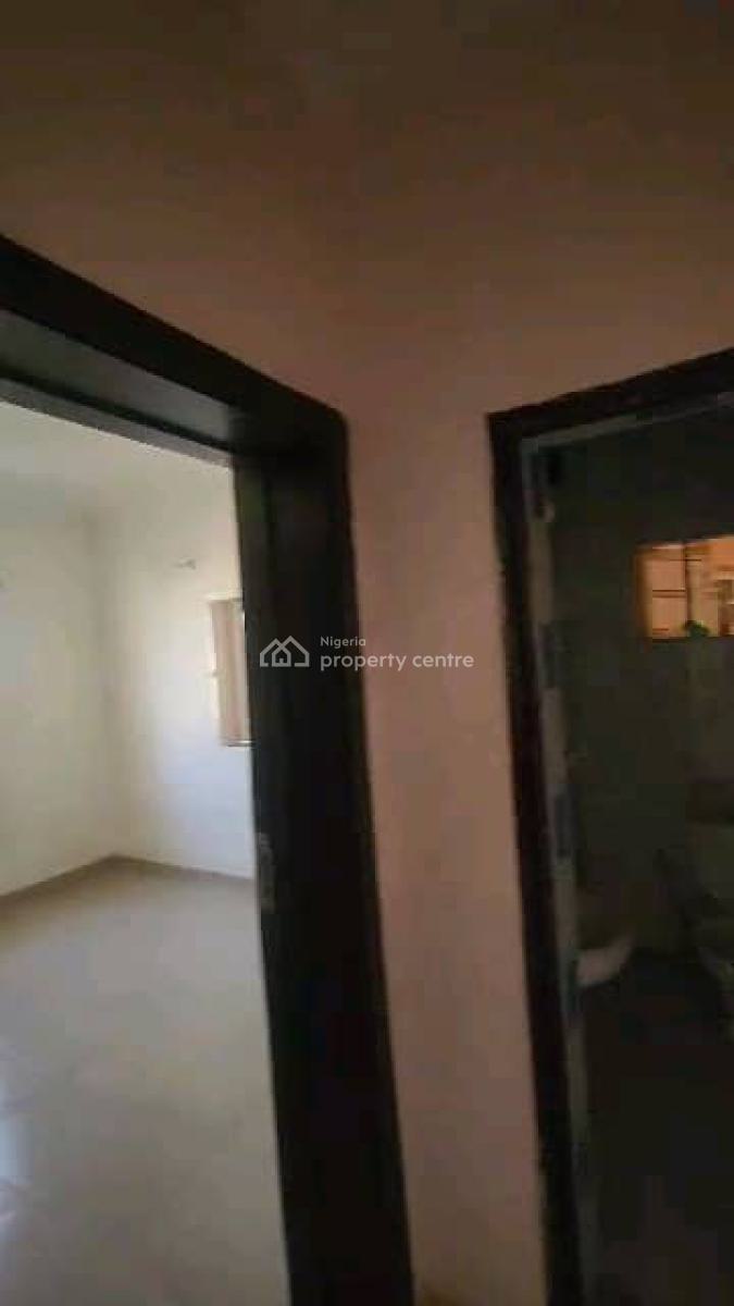 Sleeky 3 Bedroom Flat, Area 1, Garki, Abuja, Flat / Apartment for Rent