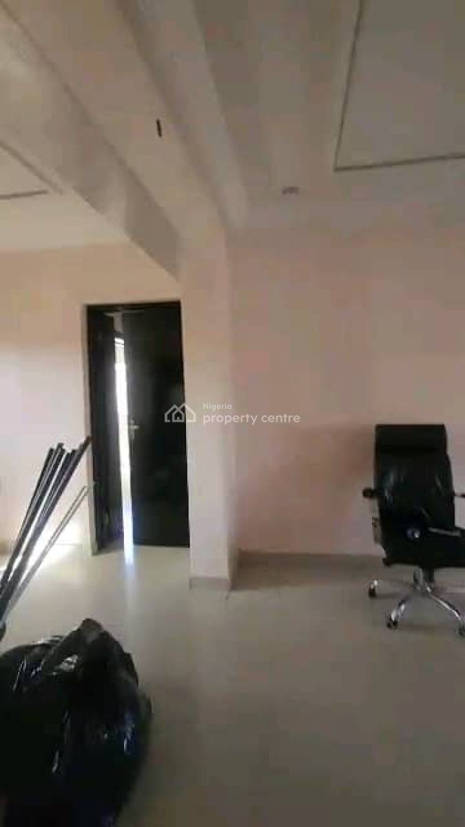 Sleeky 3 Bedroom Flat, Area 1, Garki, Abuja, Flat / Apartment for Rent