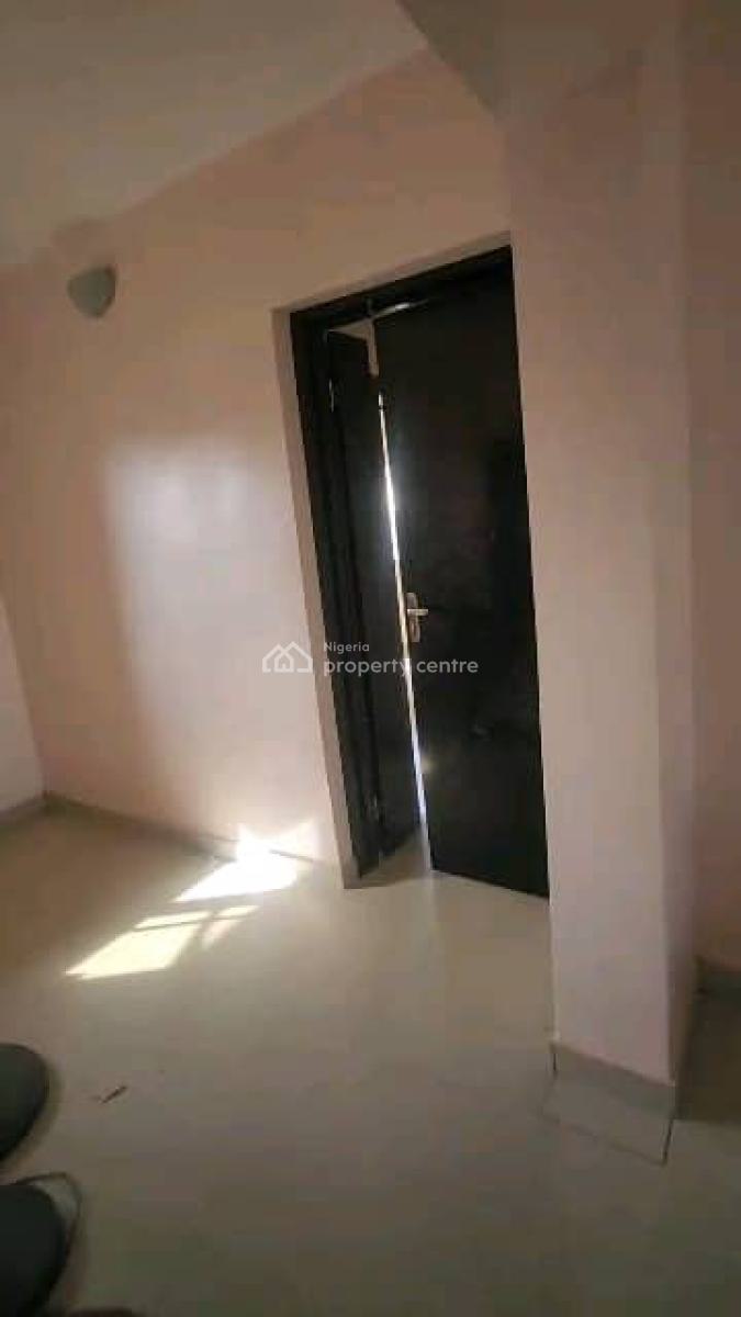Sleeky 3 Bedroom Flat, Area 1, Garki, Abuja, Flat / Apartment for Rent