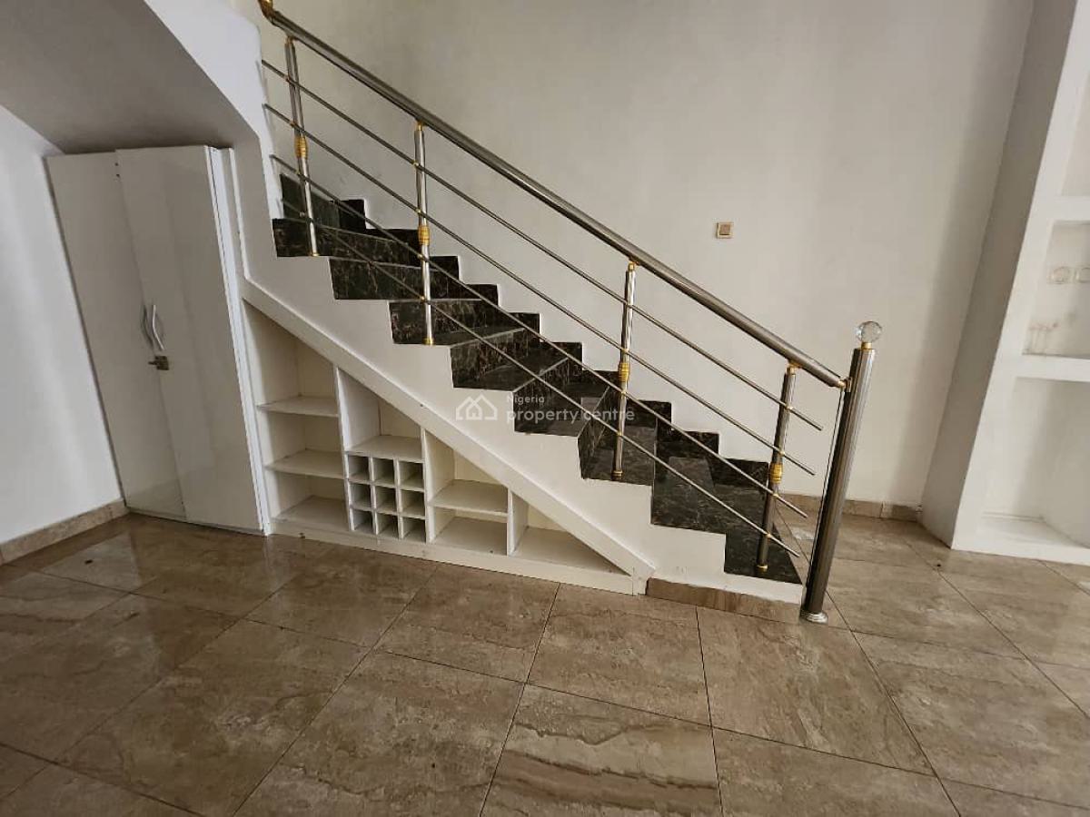 Spacious 4 Bedroom Semi Detached with a Bq, Chevron Drive, Lekki, Lagos, Semi-detached Duplex for Rent