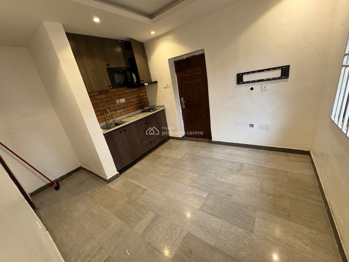 1 Bedroom Mini Flat, Ayinde Akinmade Street, Lekki Phase 1, Lekki, Lagos, Mini Flat (room and Parlour) for Rent