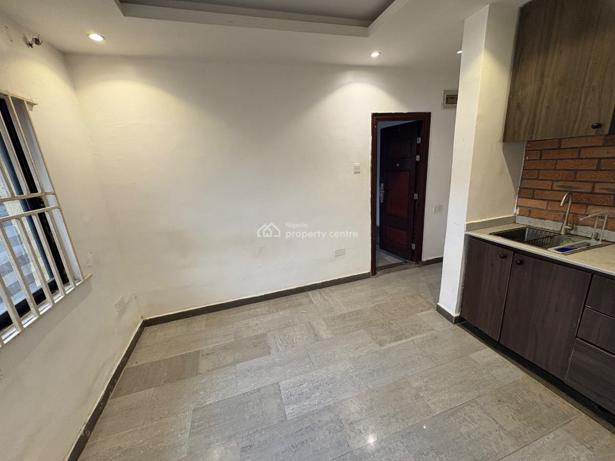 1 Bedroom Mini Flat, Ayinde Akinmade Street, Lekki Phase 1, Lekki, Lagos, Mini Flat (room and Parlour) for Rent
