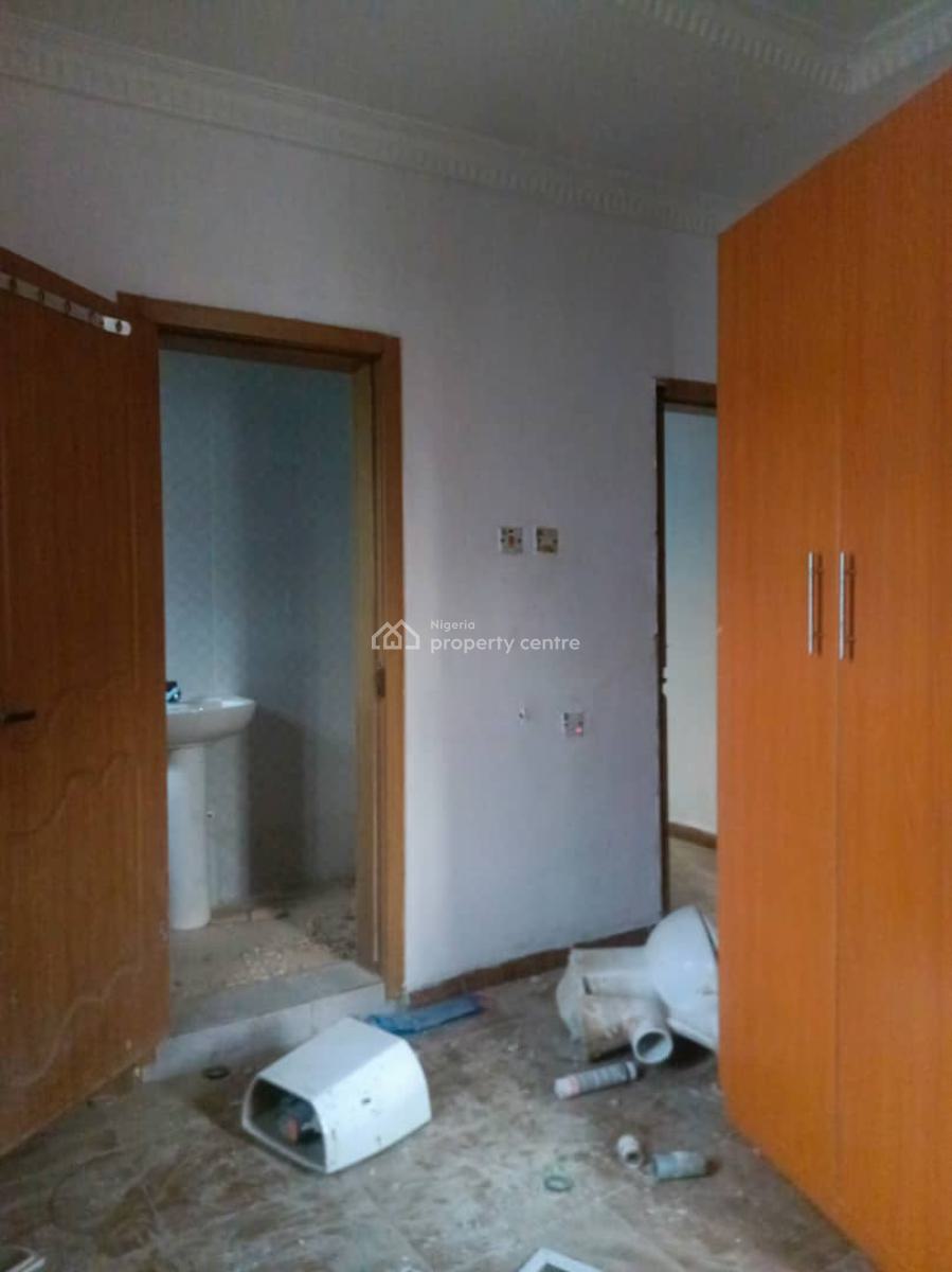 6 Units Nicely Renovated 2 Bedroom Flat, Aqua View Estate, Ori-oke, Ogudu, Lagos, Flat / Apartment for Rent