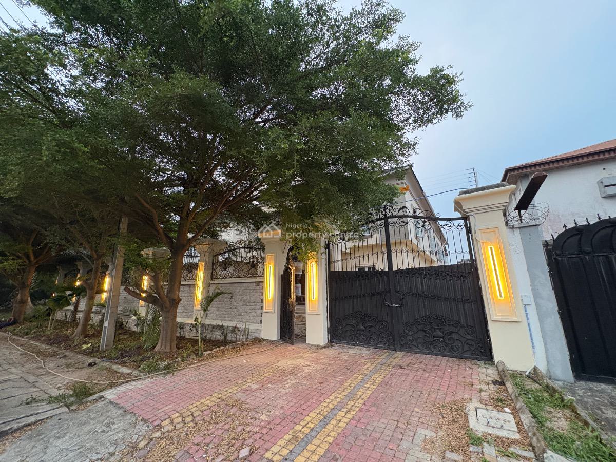 3 Bedroom Flat, Off Admiralty Way, Lekki Phase 1, Lekki, Lagos, Flat / Apartment for Rent