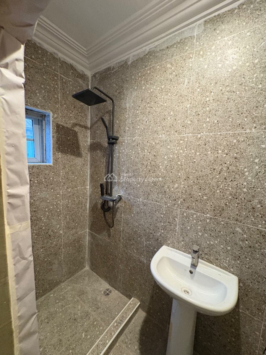 Newly Renovated 3 Bedroom, Off Admiralty Way, Lekki, Lagos, Flat / Apartment for Rent