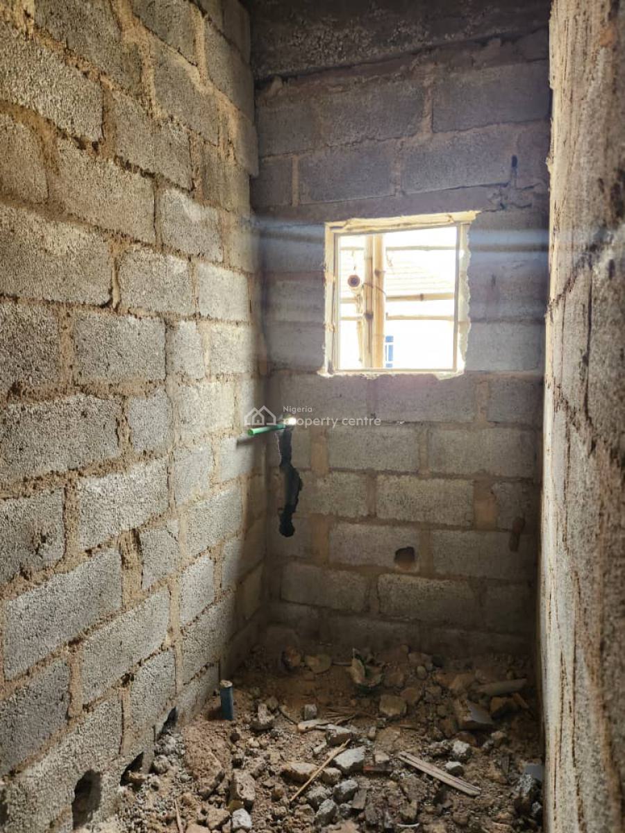 Spacious 3 Bedroom Flat, Wuye, Abuja, Flat / Apartment for Sale