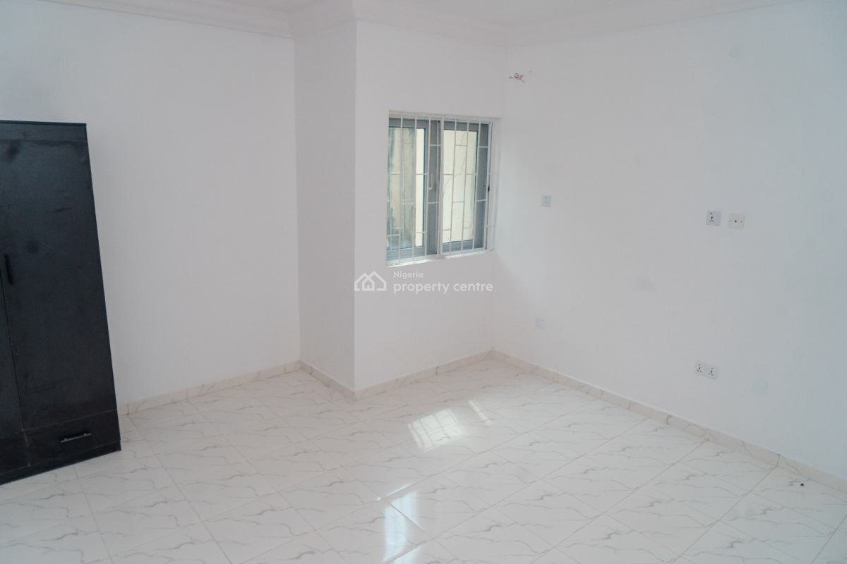 Spacious 254sqm Luxury 3 Bedroom Apartment, 81 Dele Orisabiyi Street, Ago Palace, Isolo, Lagos, Flat / Apartment for Rent