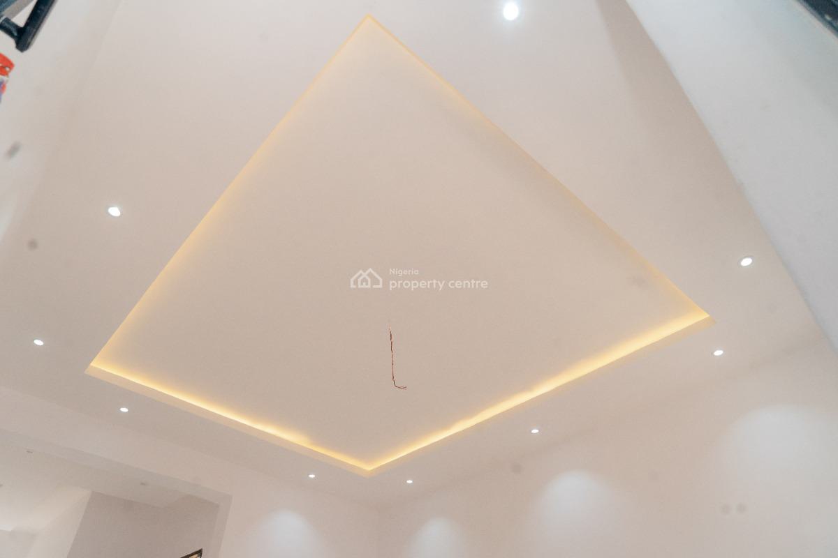 Spacious 254sqm Luxury 3 Bedroom Apartment, 81 Dele Orisabiyi Street, Ago Palace, Isolo, Lagos, Flat / Apartment for Rent