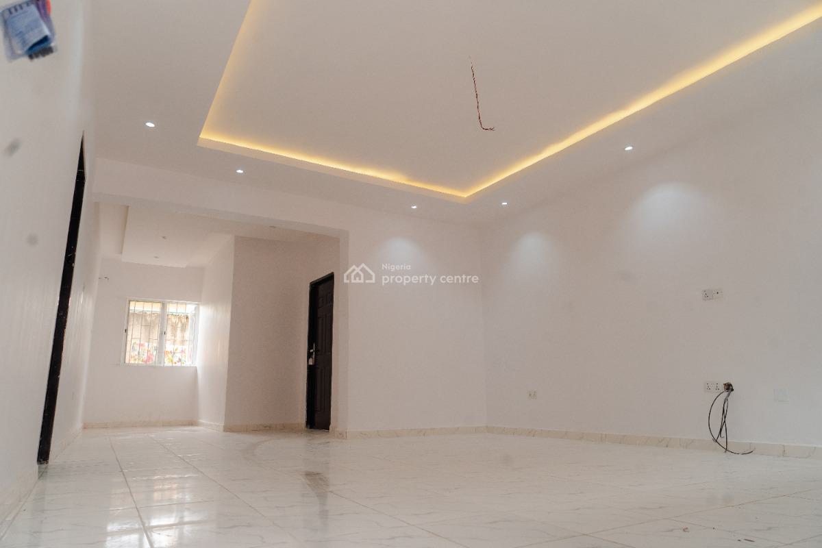 Spacious 254sqm Luxury 3 Bedroom Apartment, 81 Dele Orisabiyi Street, Ago Palace, Isolo, Lagos, Flat / Apartment for Rent