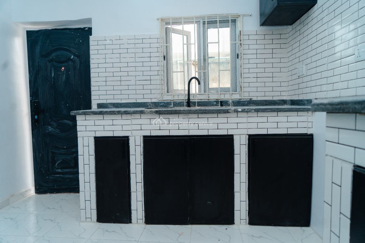 Spacious 254sqm Luxury 3 Bedroom Apartment, 81 Dele Orisabiyi Street, Ago Palace, Isolo, Lagos, Flat / Apartment for Rent