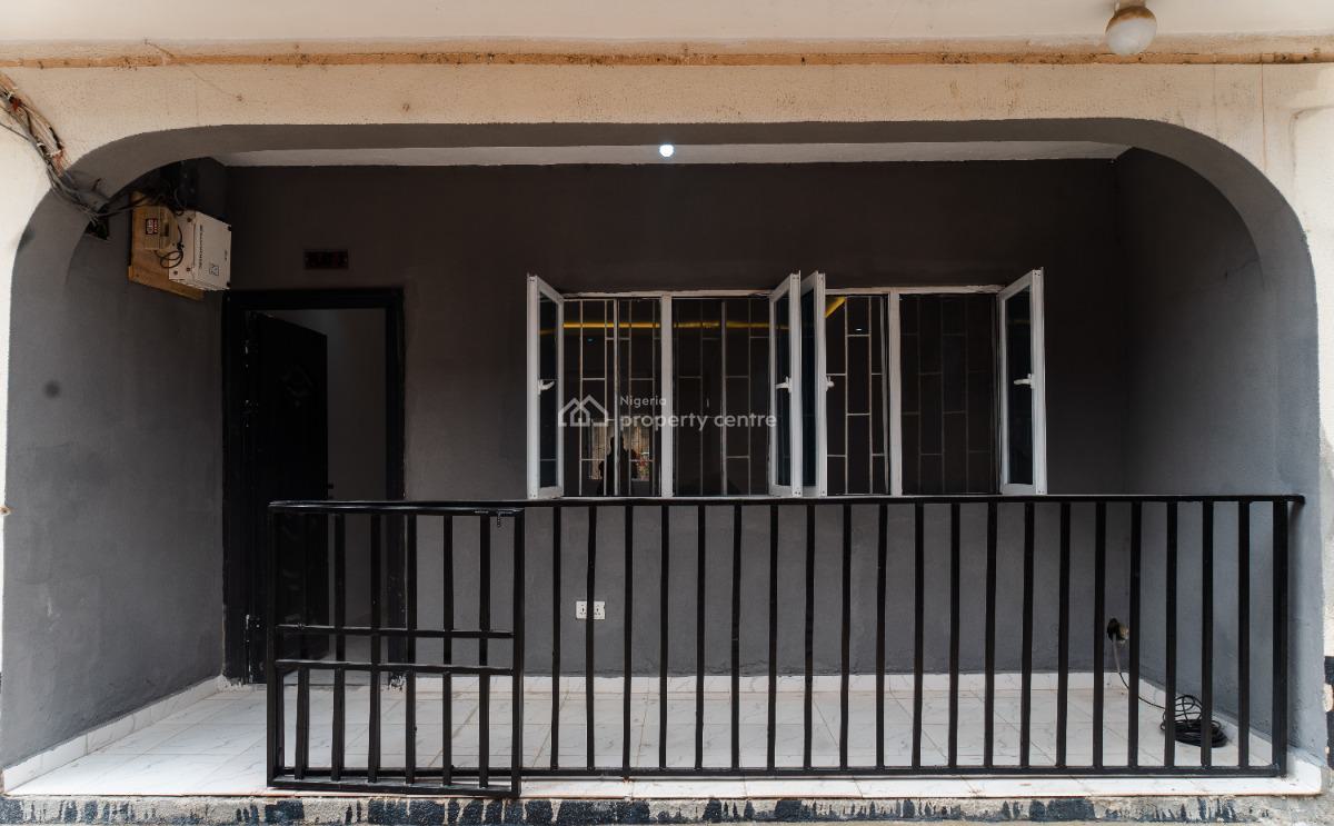 Spacious 254sqm Luxury 3 Bedroom Apartment, 81 Dele Orisabiyi Street, Ago Palace, Isolo, Lagos, Flat / Apartment for Rent