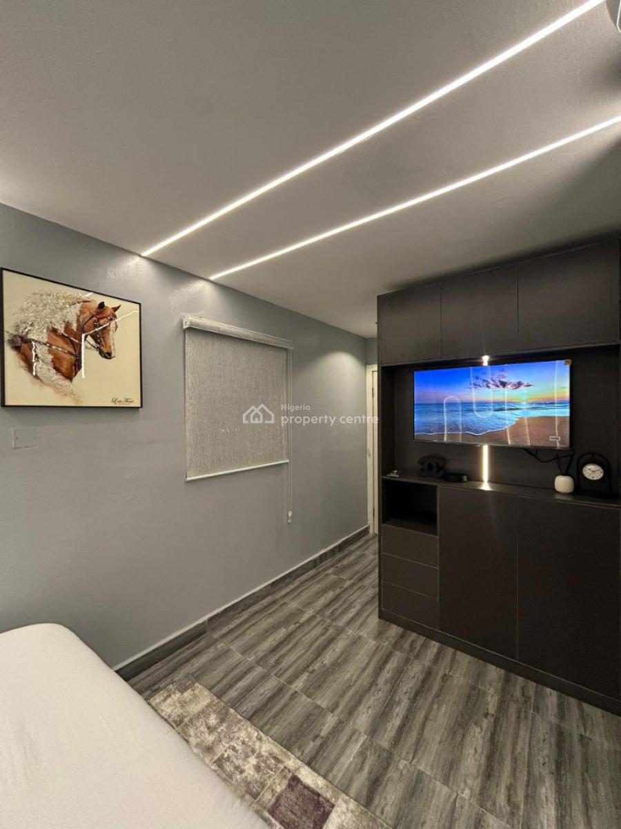 Aesthetically Pleasing One Bedroom Apartment, Lekki Phase 1, Lekki, Lagos, Flat / Apartment Short Let