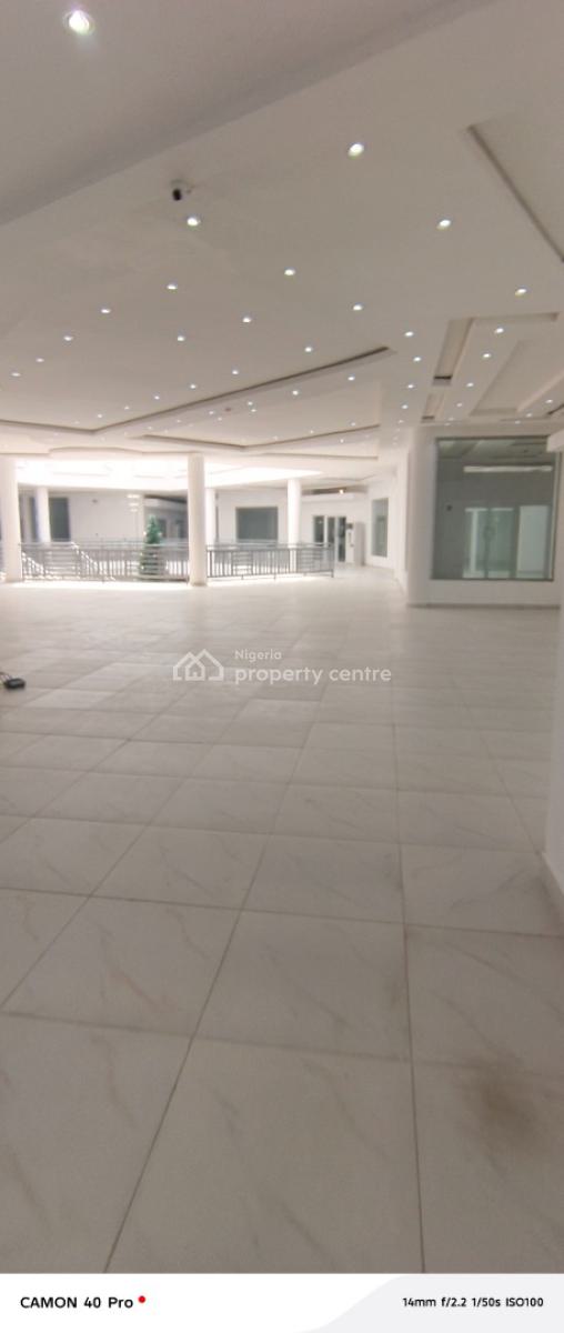 117sqm Space for Supermarket in Lekki Phase 1, Off Elf Bus Stop By Petrocam, Lekki Phase 1, Lekki, Lagos, Warehouse for Rent