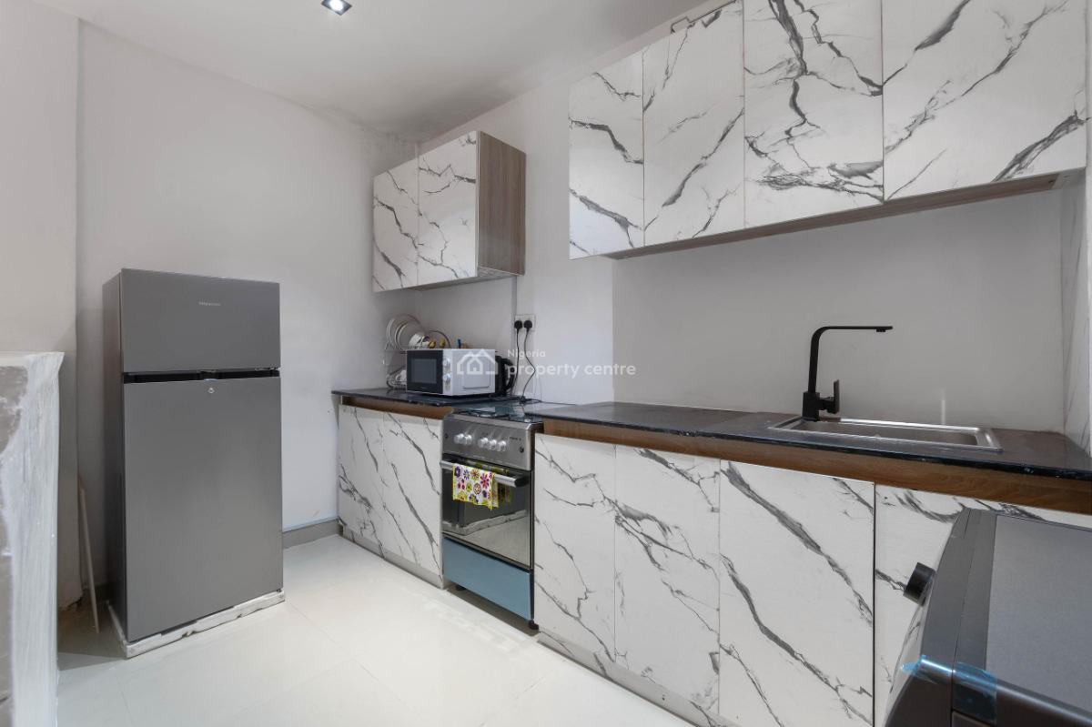 Beautiful and Luxury 1 Bedroom Apartment with Ps5, Snooker, Lekki Phase 1, Lekki, Lagos, Flat / Apartment Short Let