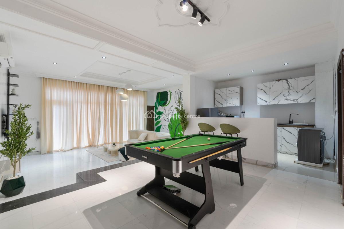 Beautiful and Luxury 1 Bedroom Apartment with Ps5, Snooker, Lekki Phase 1, Lekki, Lagos, Flat / Apartment Short Let