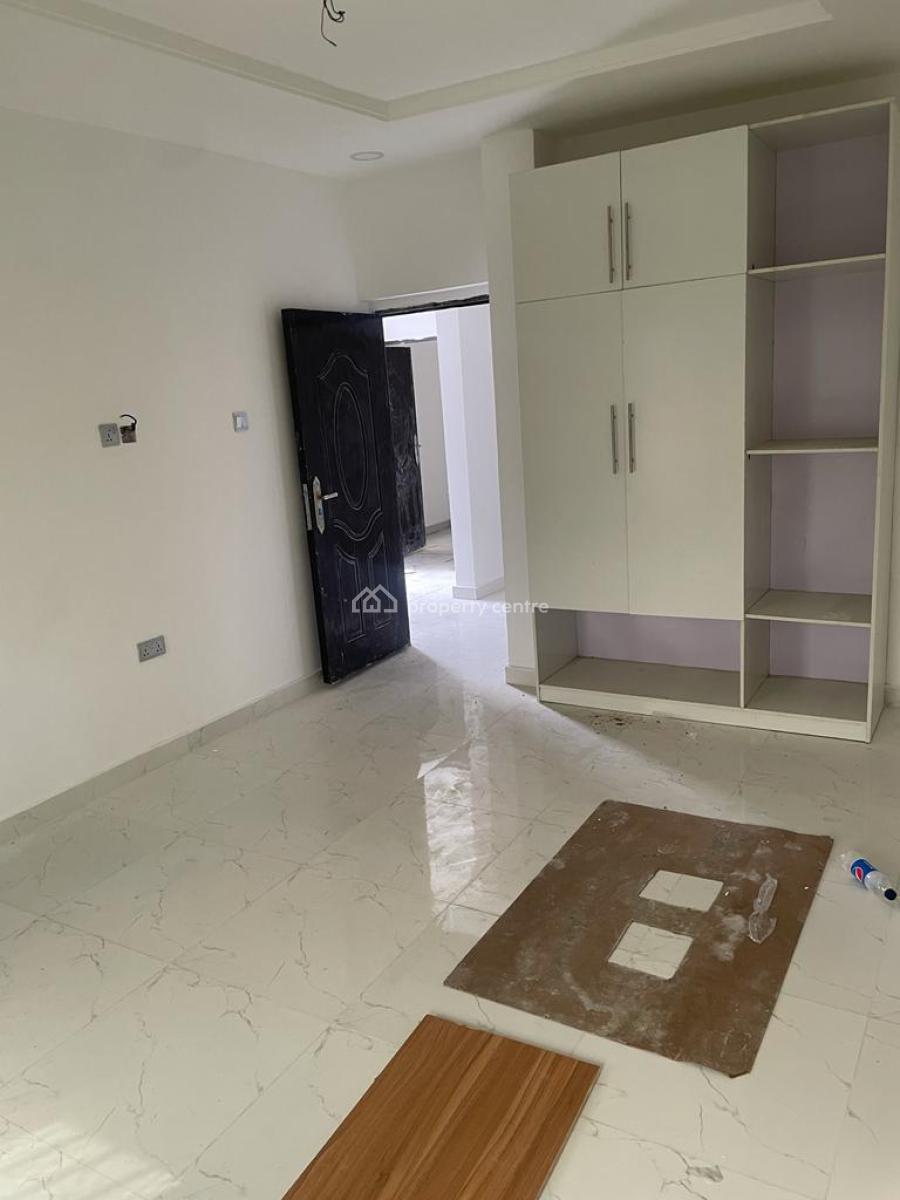 Newly Renovated 3 Bedroom En-suite Serviced Flat, Ikate, Lekki, Lagos, Flat / Apartment for Rent