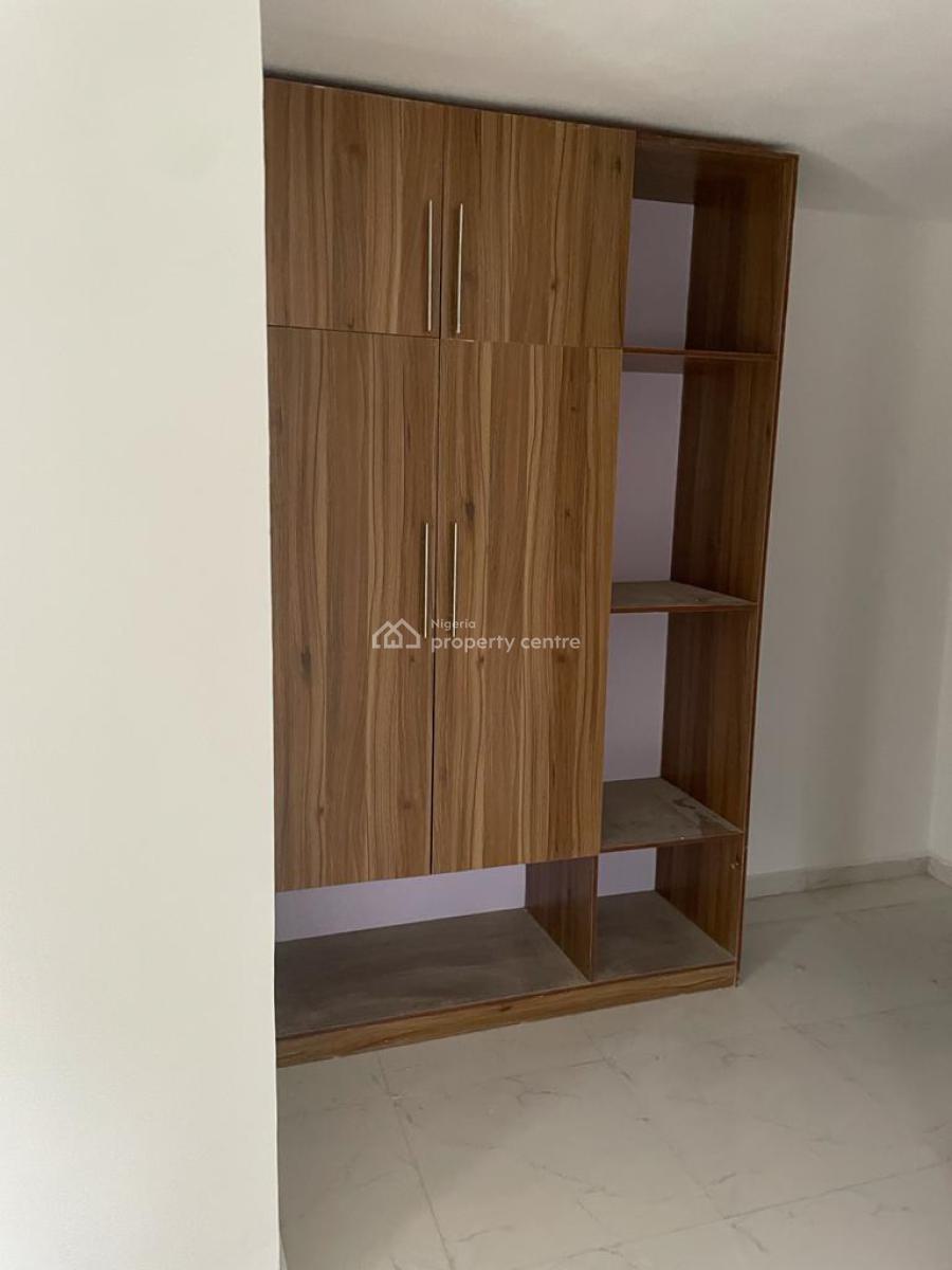 Newly Renovated 3 Bedroom En-suite Serviced Flat, Ikate, Lekki, Lagos, Flat / Apartment for Rent