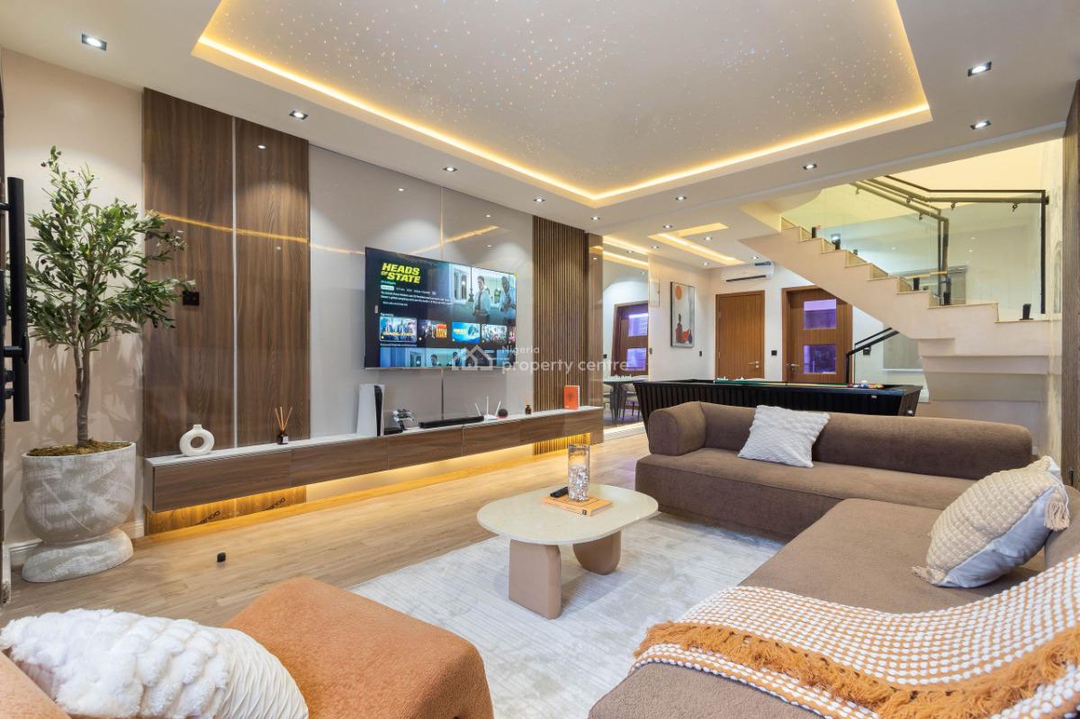 Brand New Luxury 2 Bedrooms Maisonette with Ps5, Snooker, Lekki Phase 1, Lekki, Lagos, Flat / Apartment Short Let