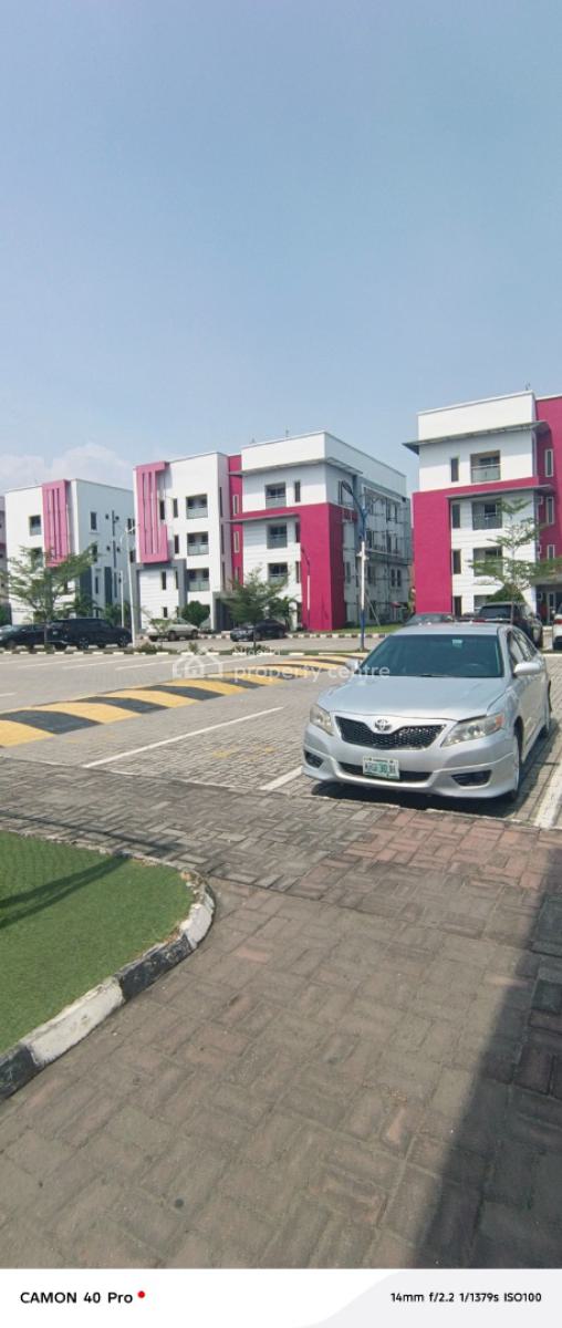 2 Bedroom Flat Upstairs on a 3 Rd Floor, By Ikate Bus Stop, Lekki Phase 1, Lekki, Lagos, Flat / Apartment for Rent