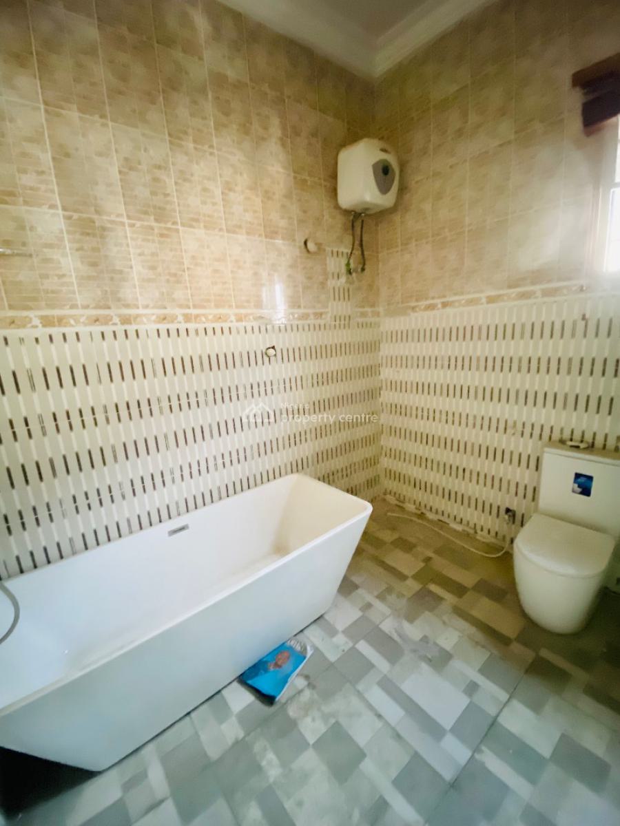 Beautiful 5-bedroom Detached Home with Bq, Chevron Drive, Lekki, Lagos, Detached Duplex for Sale