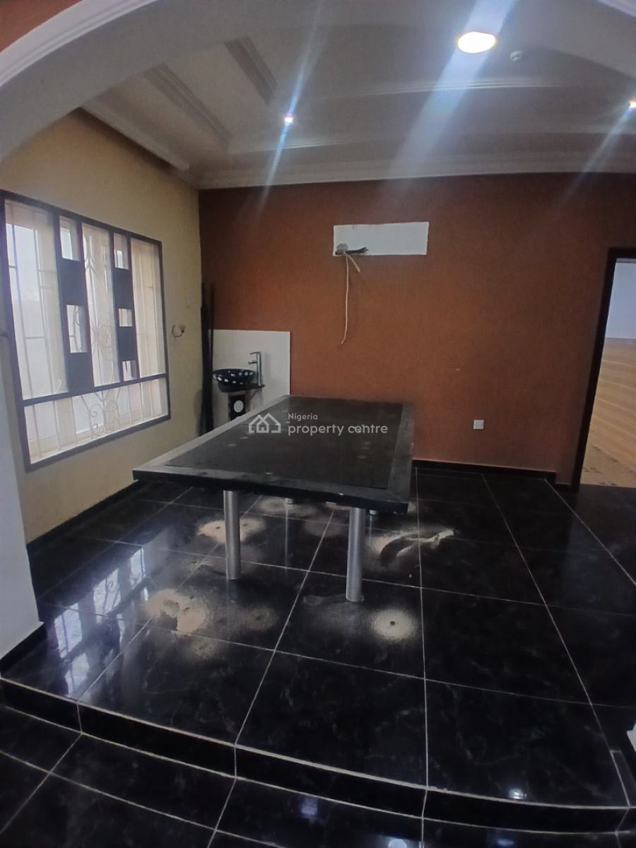Perfect 3 Bedroom Flat, Abraham Adesanya, Ajah, Lekki Phase 2, Lekki, Lagos, Flat / Apartment for Rent