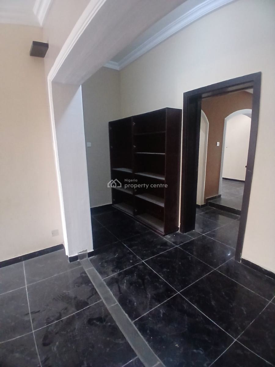 Perfect 3 Bedroom Flat, Abraham Adesanya, Ajah, Lekki Phase 2, Lekki, Lagos, Flat / Apartment for Rent