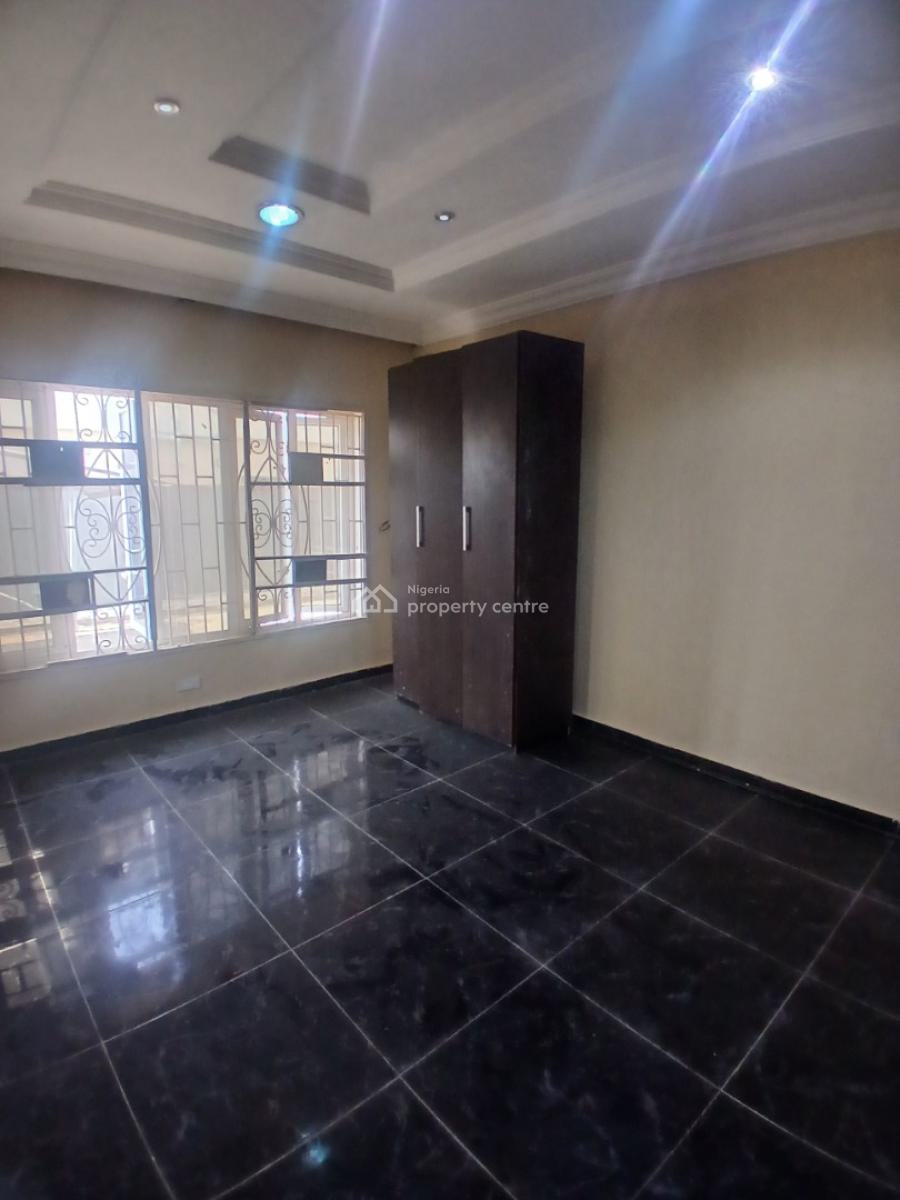 Perfect 3 Bedroom Flat, Abraham Adesanya, Ajah, Lekki Phase 2, Lekki, Lagos, Flat / Apartment for Rent