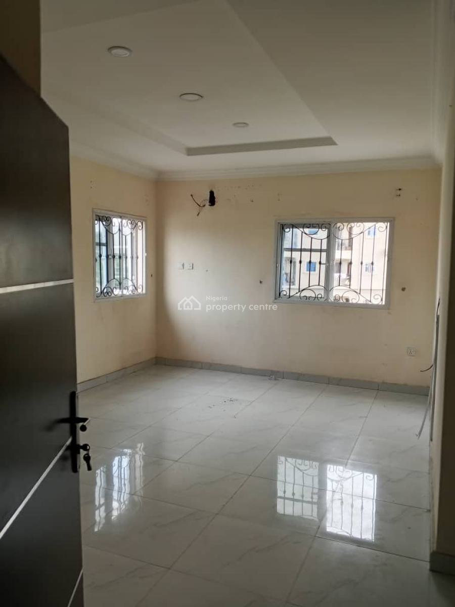Super Standard and Massive Beautiful 3 Bedroom Flat Upstairs, Exta Dock Behind Even Estate, Badore, Ajah, Lagos, Flat / Apartment for Rent