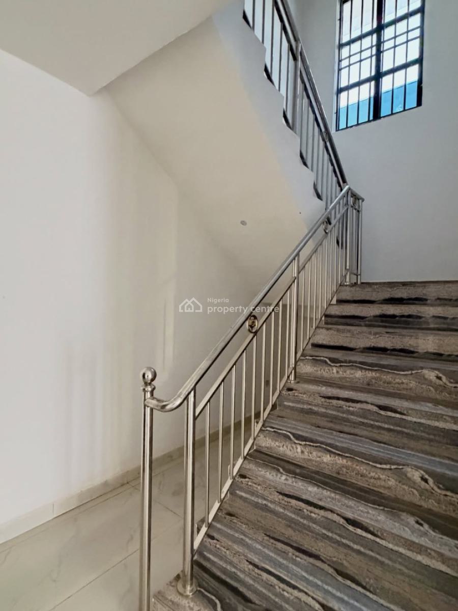 5 Bedroom  Detached + Bq, Guzape District, Abuja, Detached Duplex for Sale