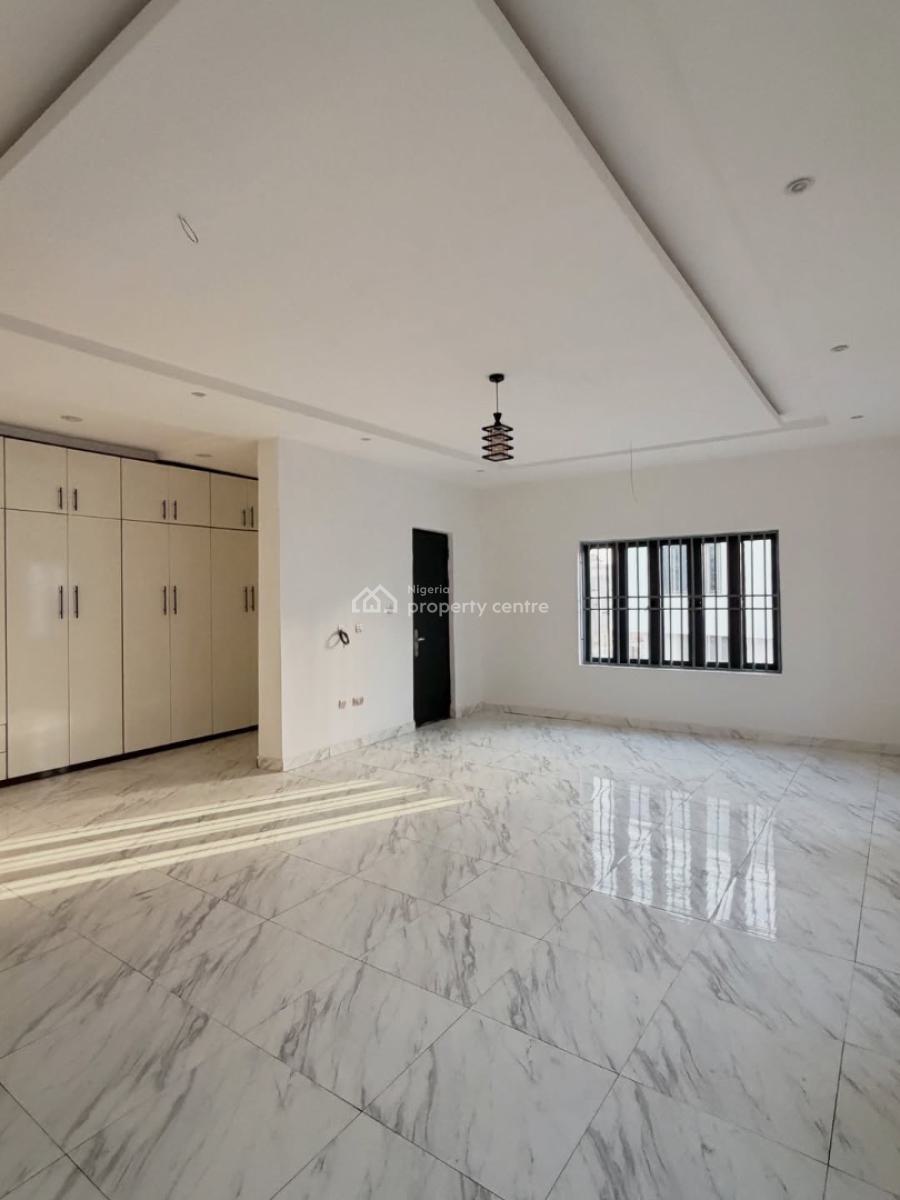 5 Bedroom  Detached + Bq, Guzape District, Abuja, Detached Duplex for Sale