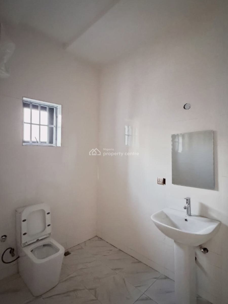 5 Bedroom  Detached + Bq, Guzape District, Abuja, Detached Duplex for Sale