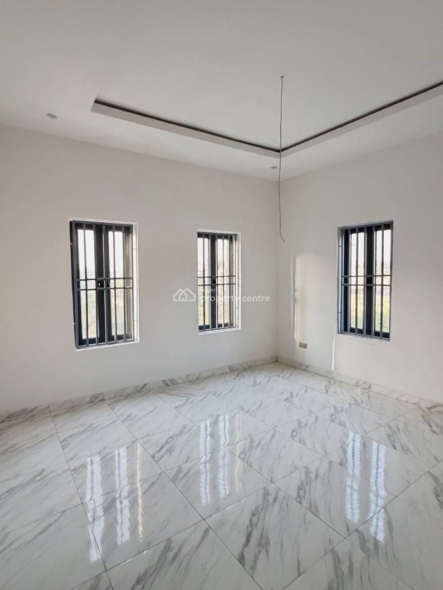 5 Bedroom  Detached + Bq, Guzape District, Abuja, Detached Duplex for Sale