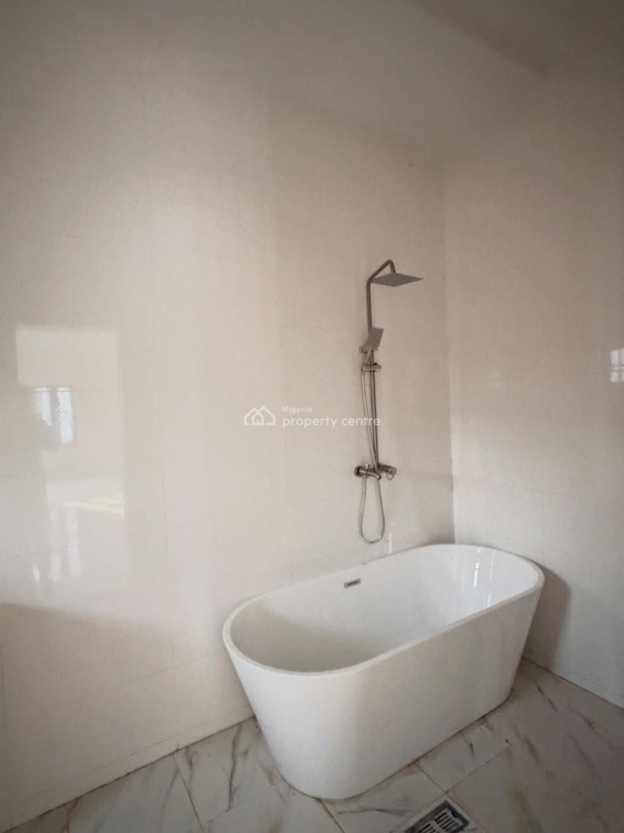 5 Bedroom  Detached + Bq, Guzape District, Abuja, Detached Duplex for Sale