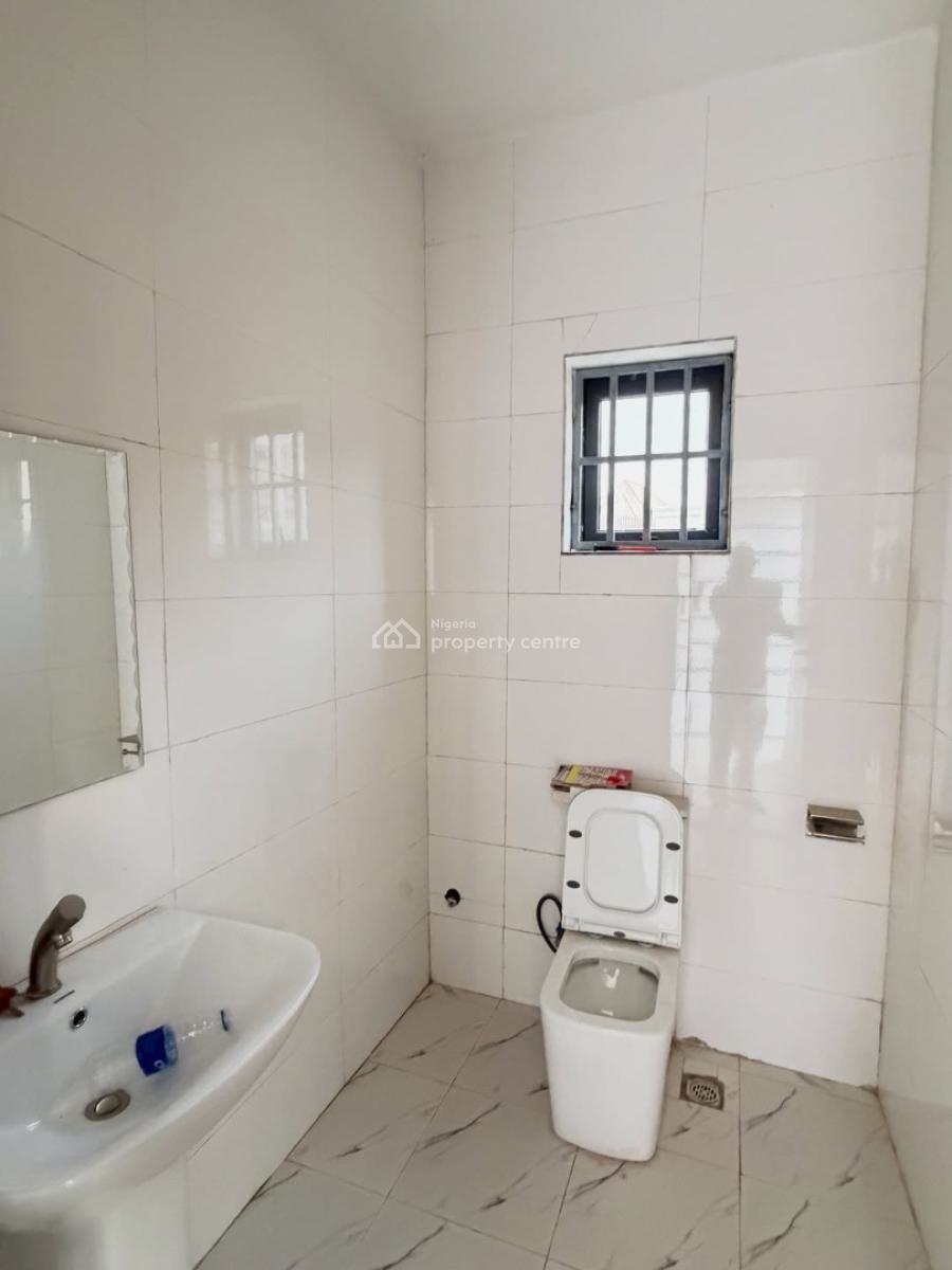 5 Bedroom  Detached + Bq, Guzape District, Abuja, Detached Duplex for Sale