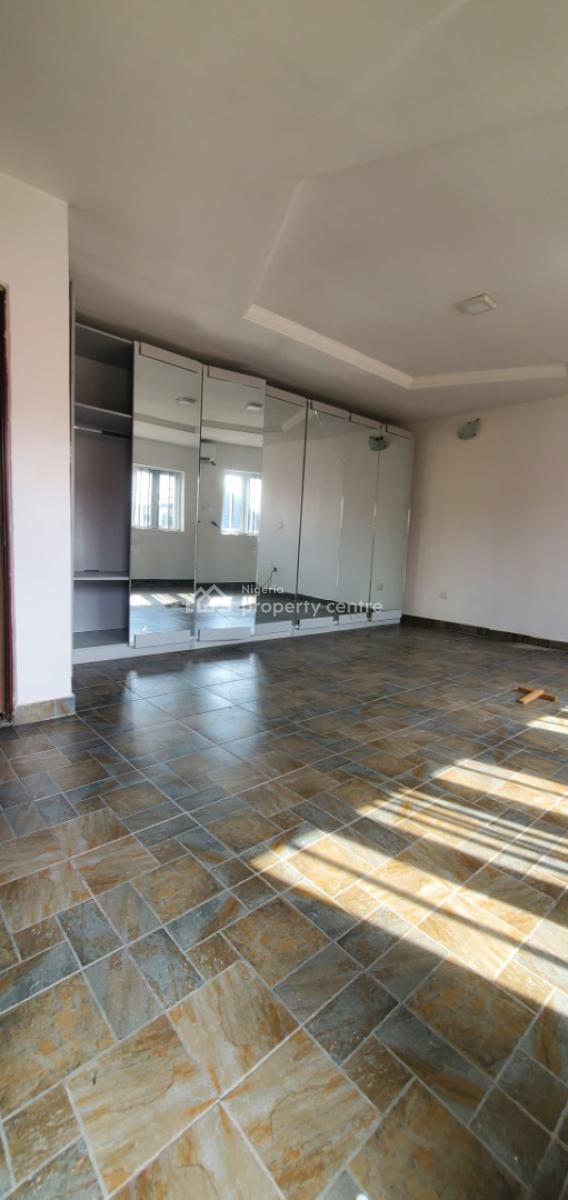 3 Bedroom Terrace with Room Servant Quarters., Hon. Akintunde a. Adeyemi Drive, Off Emma Abimbola Cole, Lekki Phase 1, Lekki, Lagos, Terraced Duplex for Rent