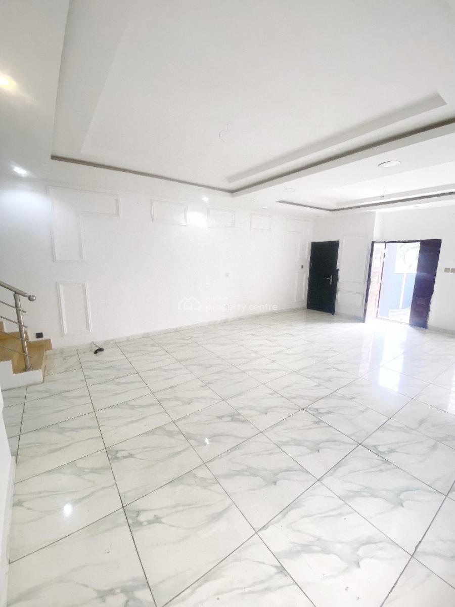 a Well Maintained Spacious 4 Bedroom Semi Detached Duplex, Gra Phase 1, Magodo, Lagos, Semi-detached Duplex for Rent