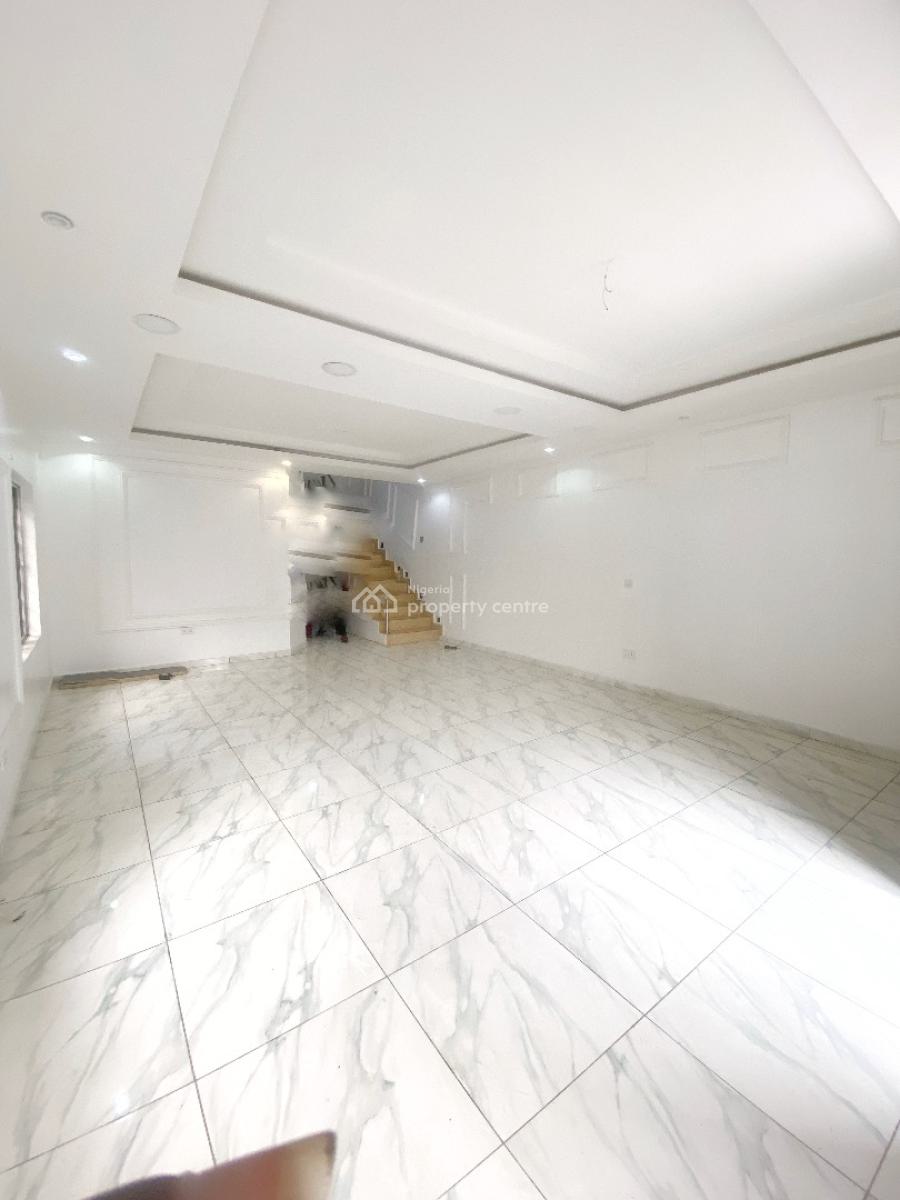 a Well Maintained Spacious 4 Bedroom Semi Detached Duplex, Gra Phase 1, Magodo, Lagos, Semi-detached Duplex for Rent