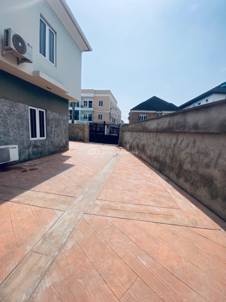 Newly Renovated Spacious 3 Bedrooms Apartments Upstairs and Downstairs, Osapa London, Lekki, Lagos, Flat / Apartment for Rent