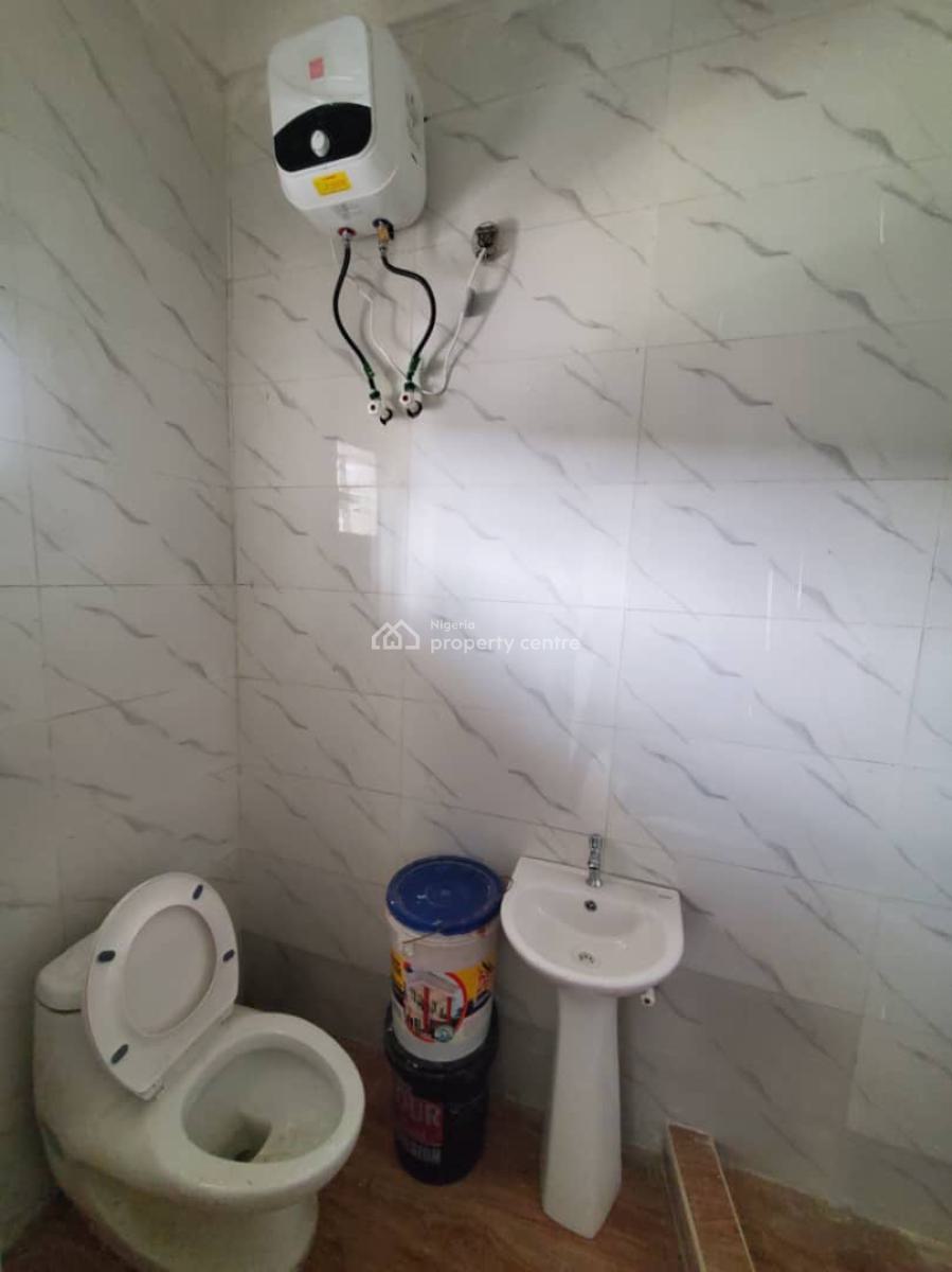 Mini Flat, Chevron Drive, Lekki, Lagos, Mini Flat (room and Parlour) for Rent