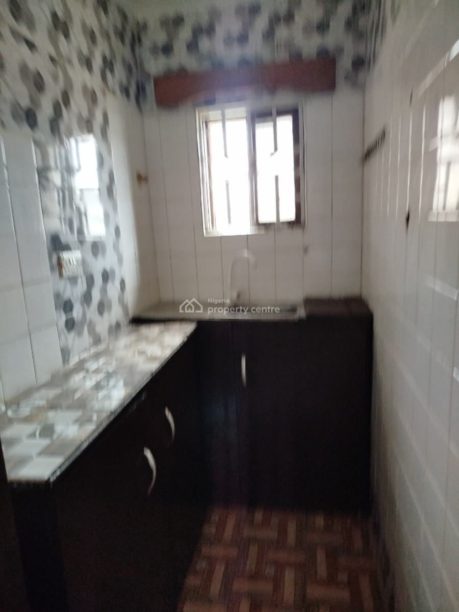 Standard 2 Bedroom Apartment Upstairs, Marshy Hill Estate, Ajah, Lagos, Flat / Apartment for Rent